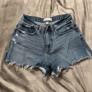 Abercrombie & Fitch curve love mid rise boyfriend shorts